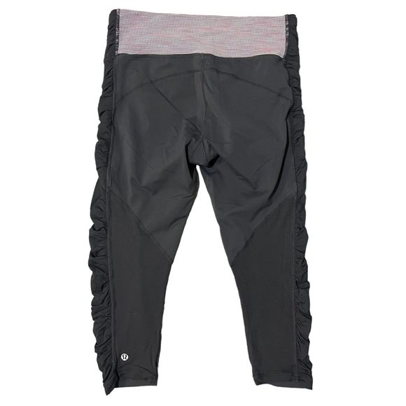 Lululemon Crop Leggings Size 6 Run in The Sun Ruched Zip Pockets Grey - Picture 1 of 8